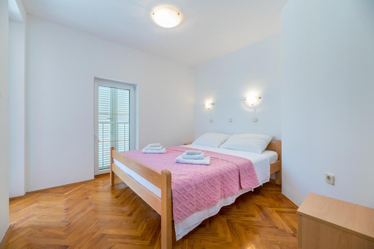 Apartments Melania & Antonia Baška Exterior foto